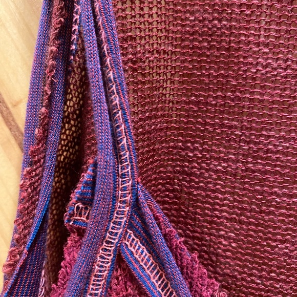 Daytrip boho knit top with faux buttons and lace accents. Size L. PTP 18” - Picture 8 of 10